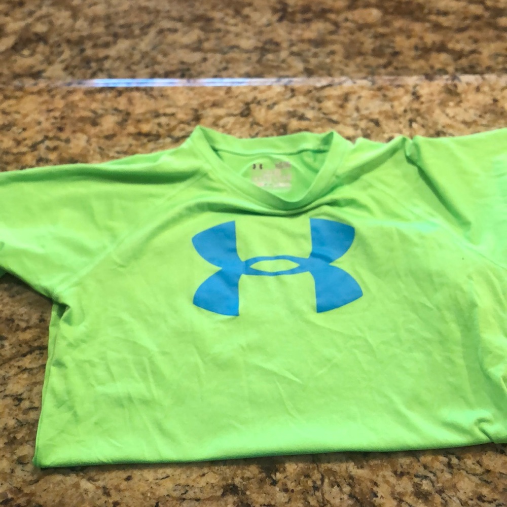 Under armour shirt